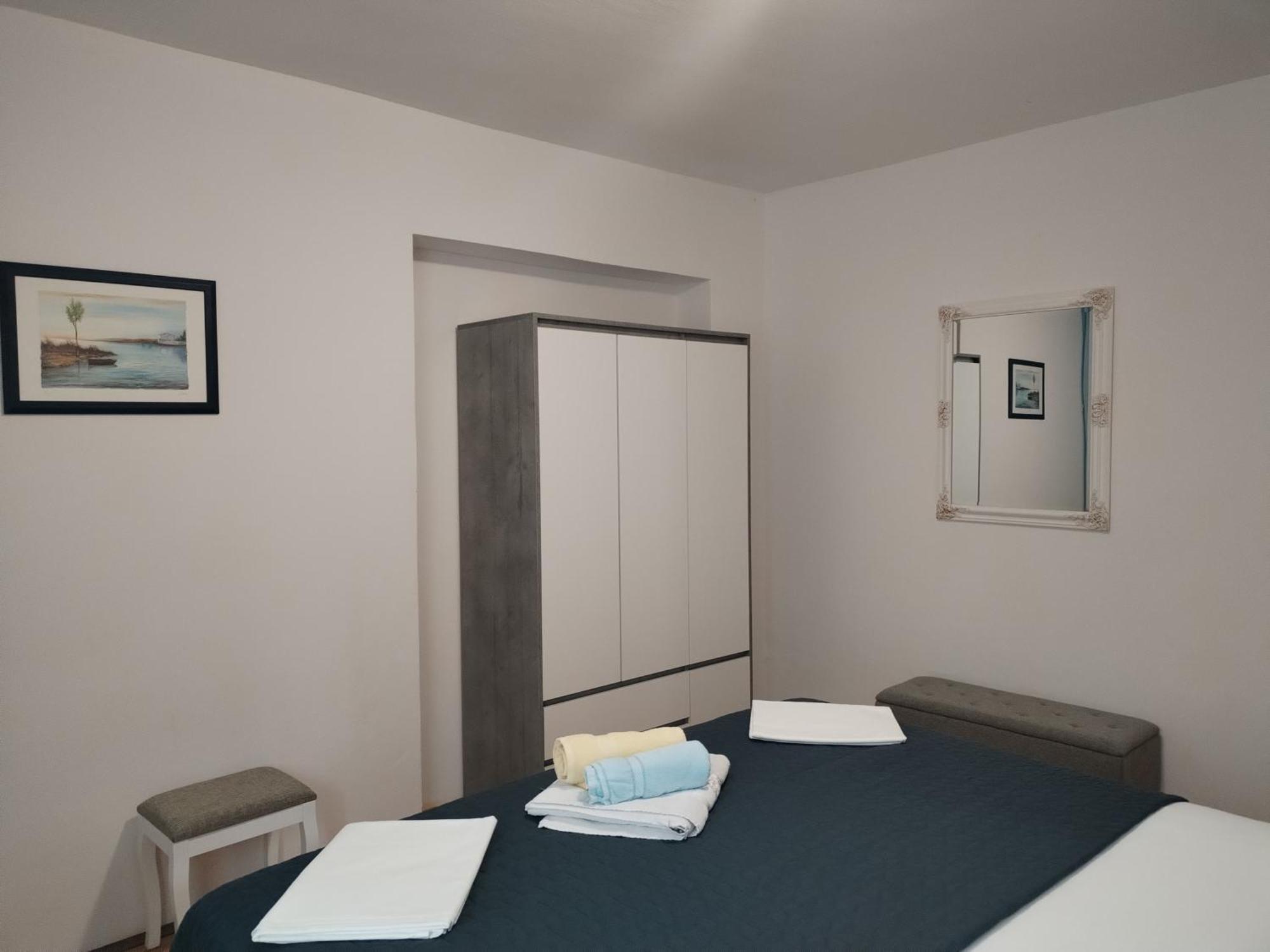 Family Friendly Apartments With A Swimming Pool Supetarska Draga - Donja, Rab - 2019 Room photo